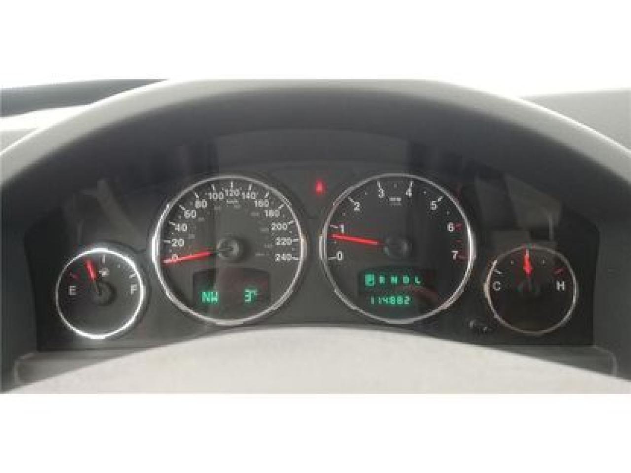 663596