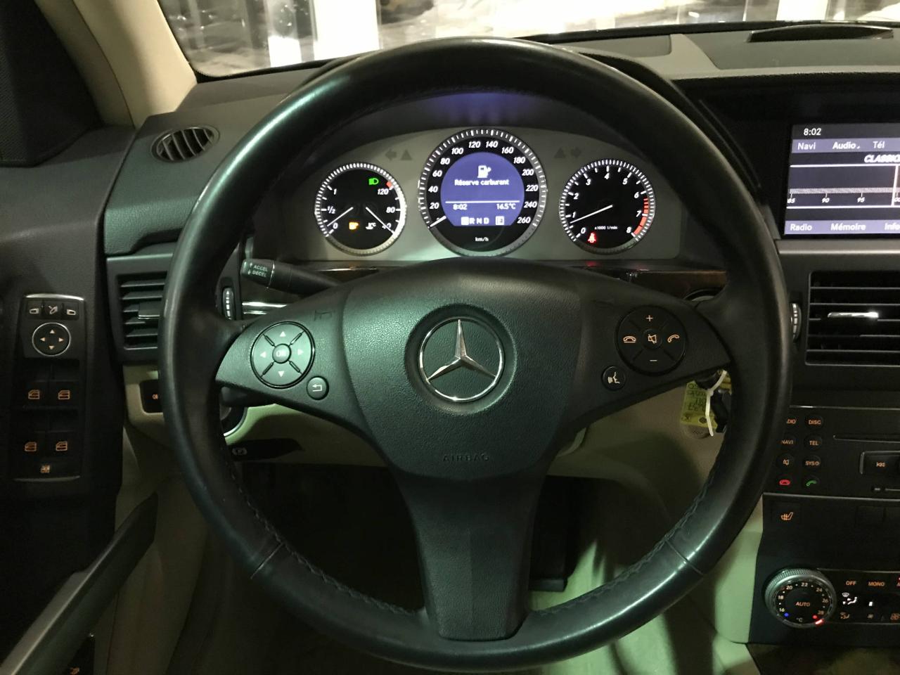 663598