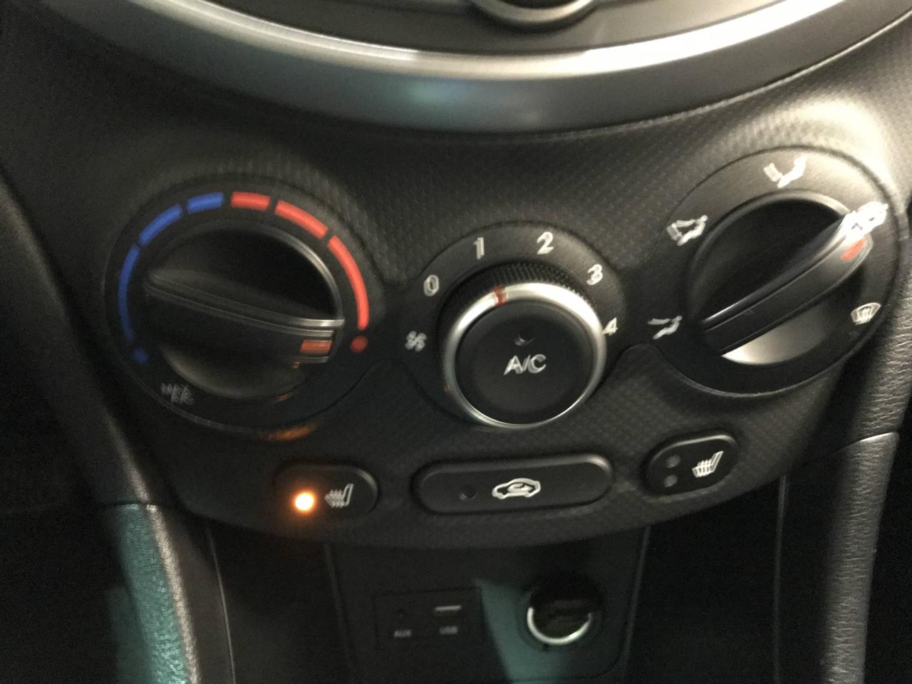 663633
