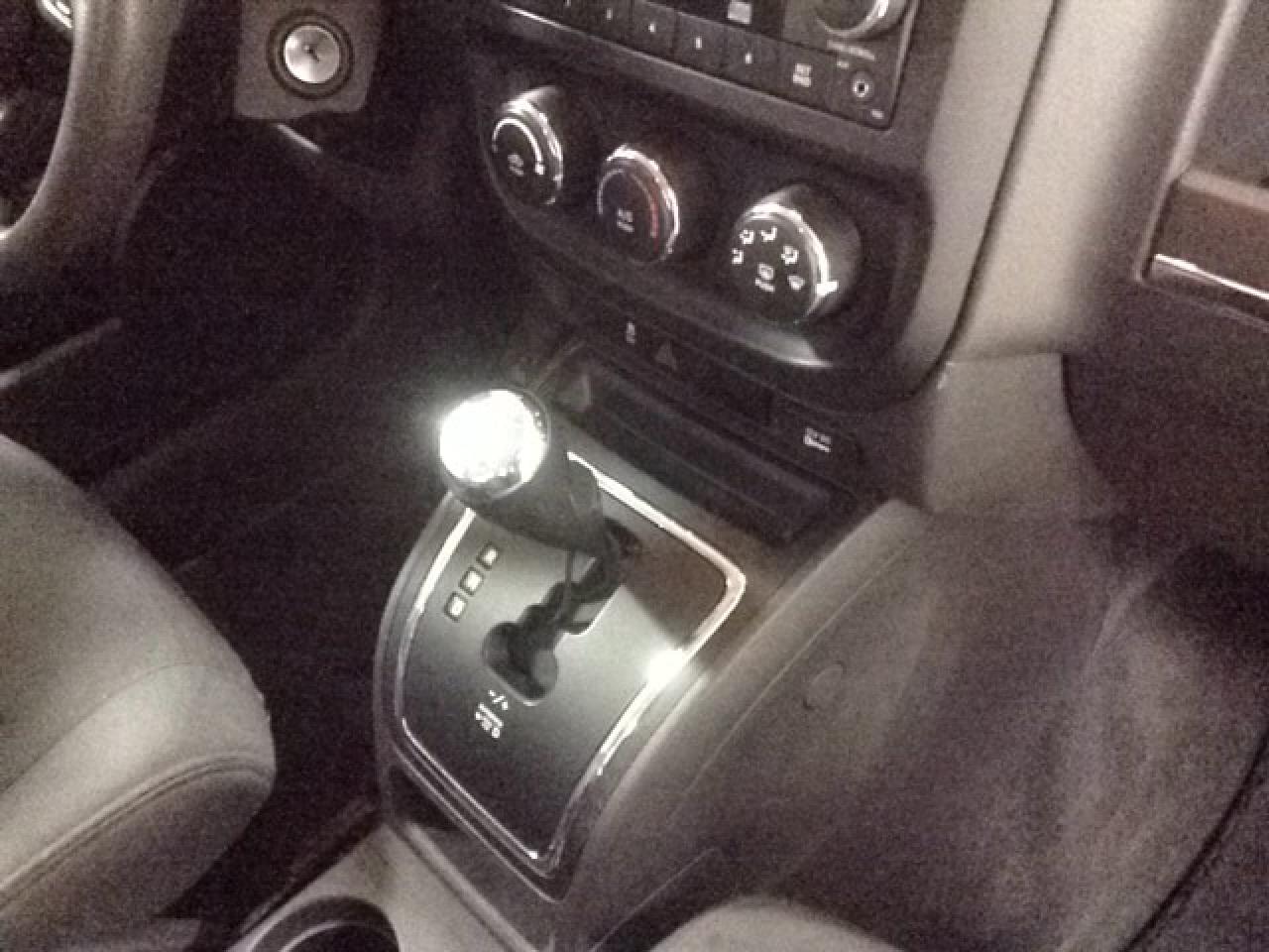663641