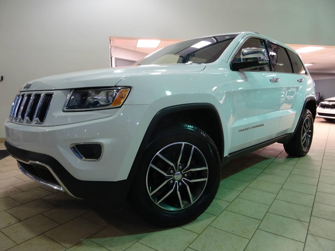 Used 2016 Jeep Grand Cherokee MODÈLE 2016 LIMITED CUIR TOIT OUVRANT for sale in Pointe-Aux-Trembles, QC
