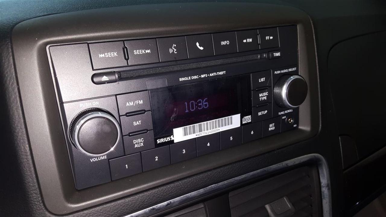 663651