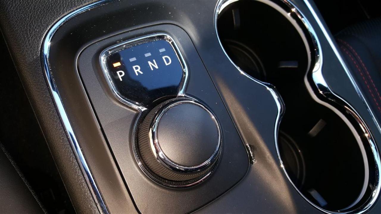 663669