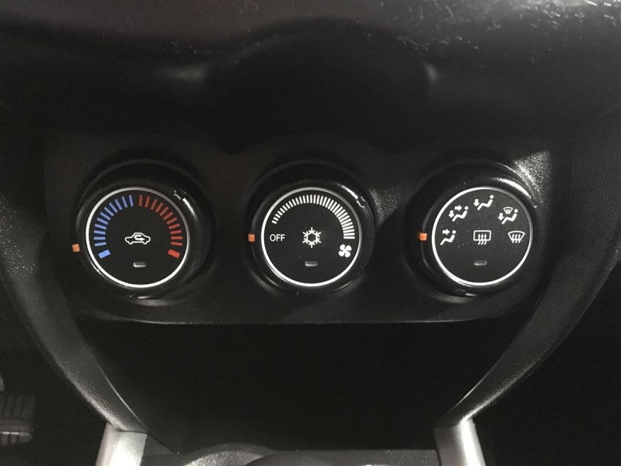 663694