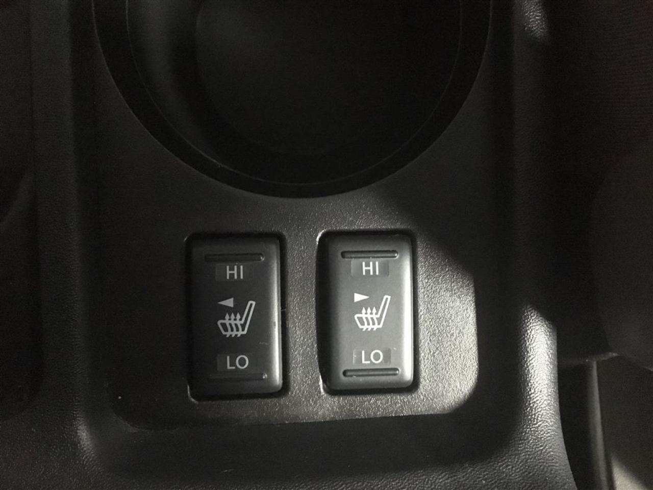 663709
