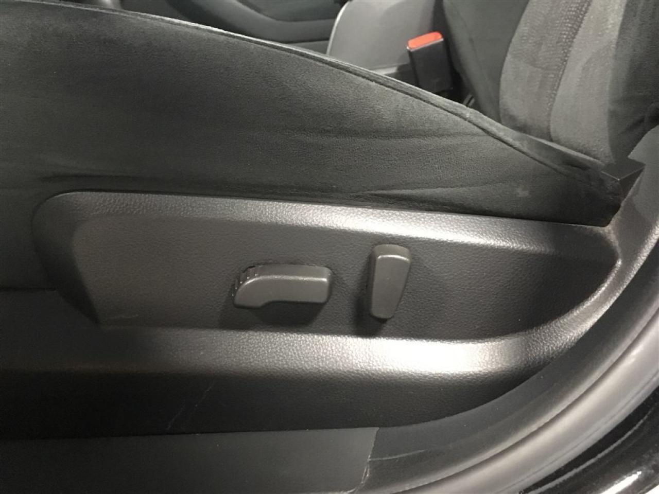 663715