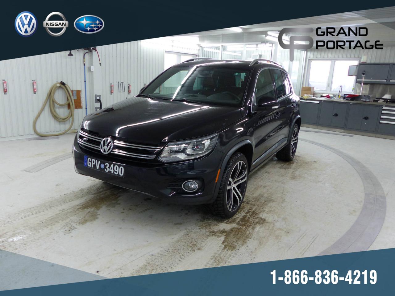 Used 2017 Volkswagen Tiguan Highline 4MOTION + Option R-Line for sale in Rivière-Du-Loup, QC