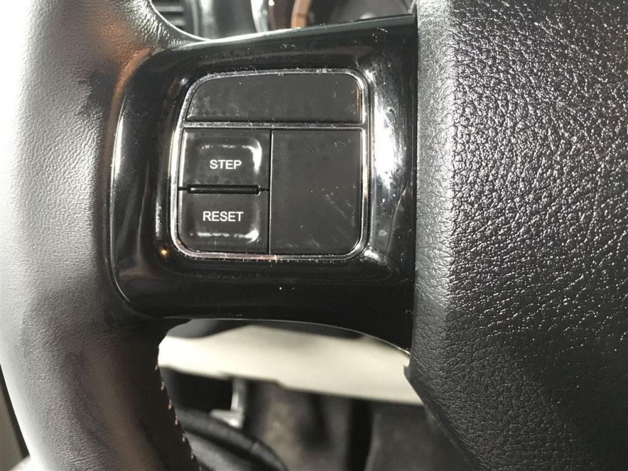663729