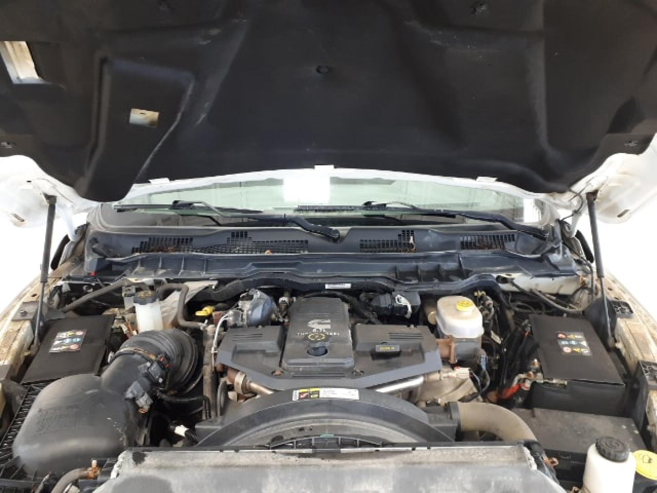 663740