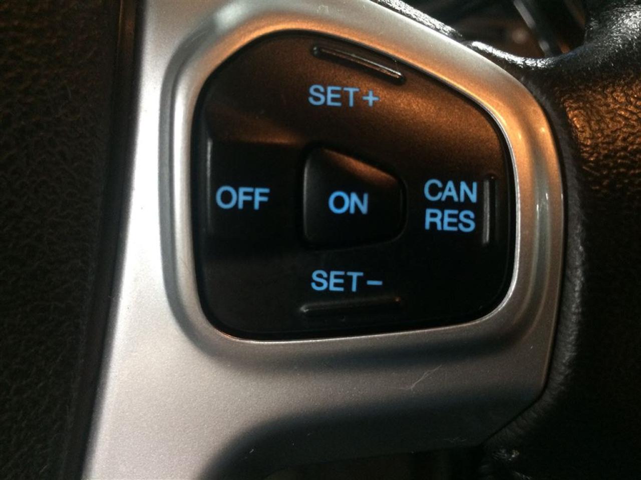 663742