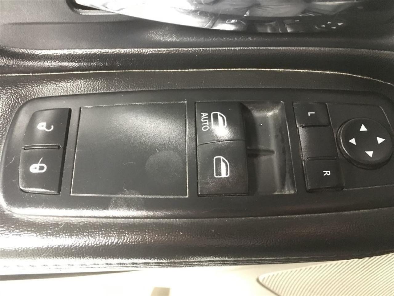 663753
