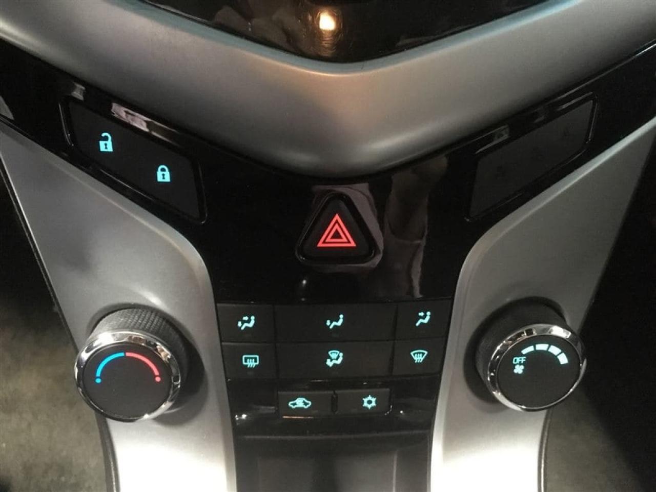 663765
