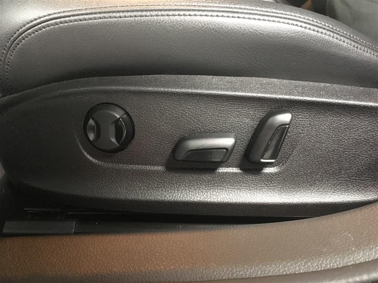 663780