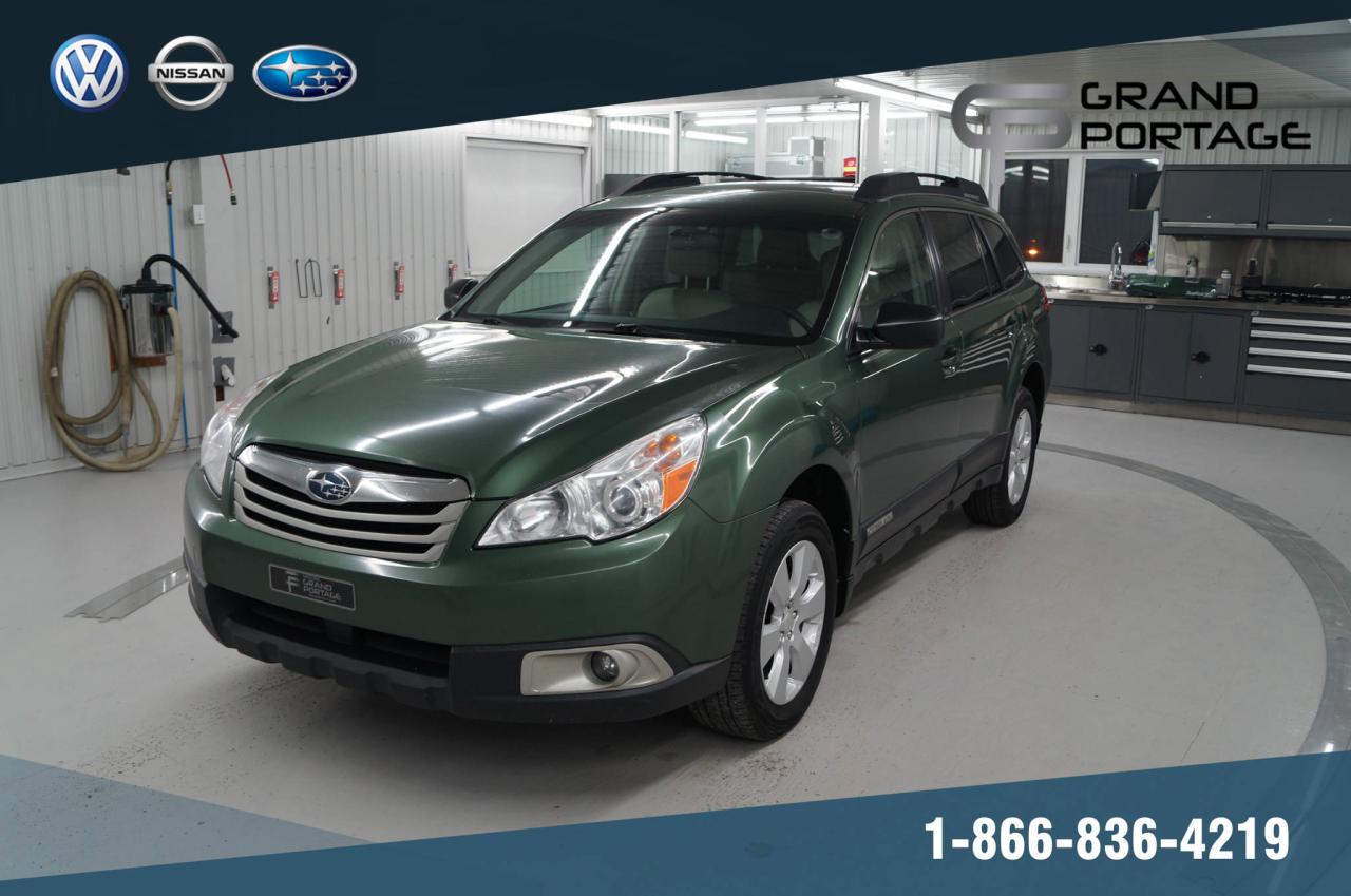 Used 2011 Subaru Outback PZEV 2.5L + AUTO + AWD + MAGS + AC + CRU for sale in Rivière-Du-Loup, QC