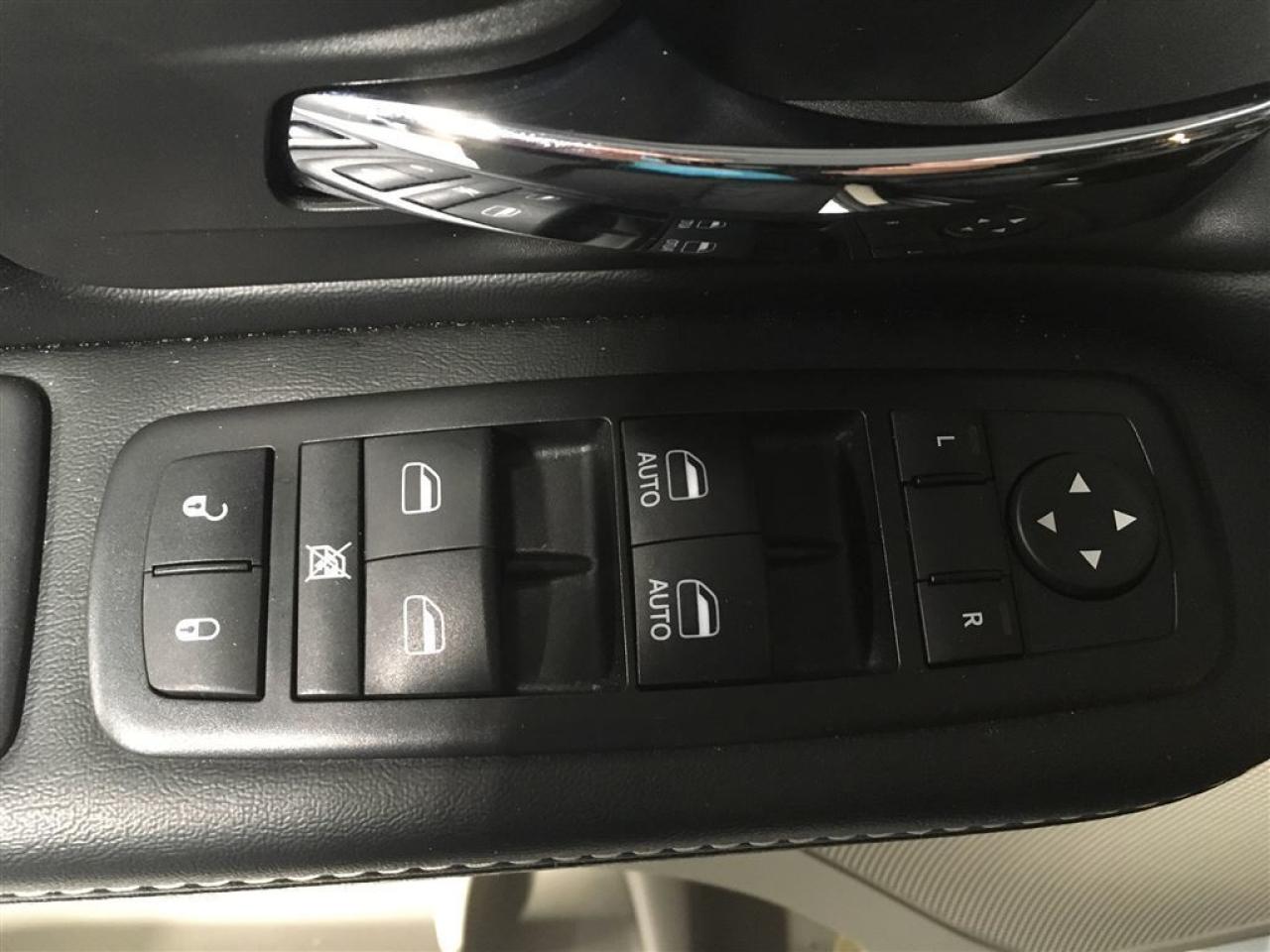 663791