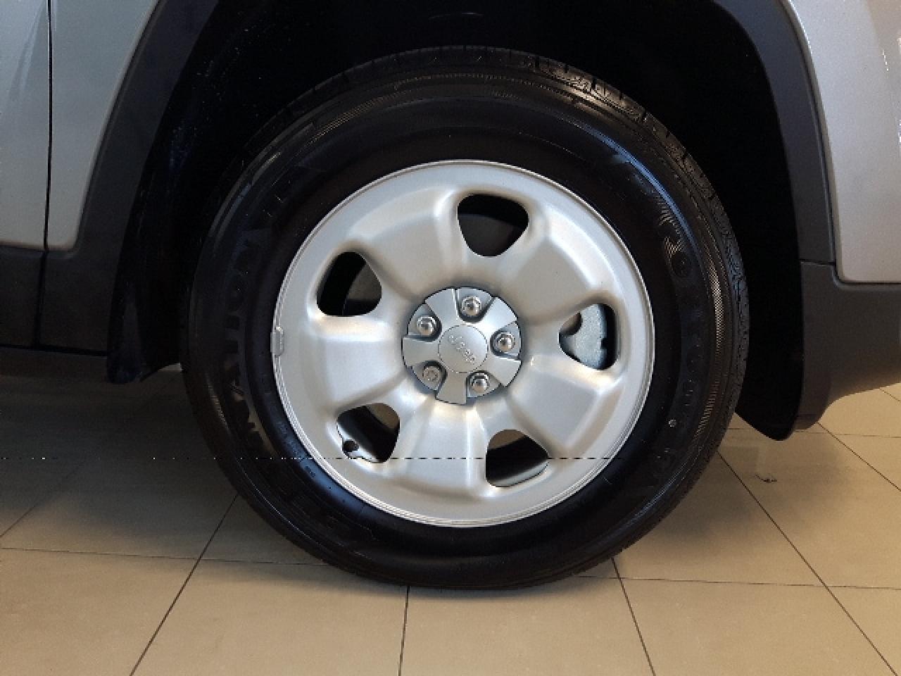 663795