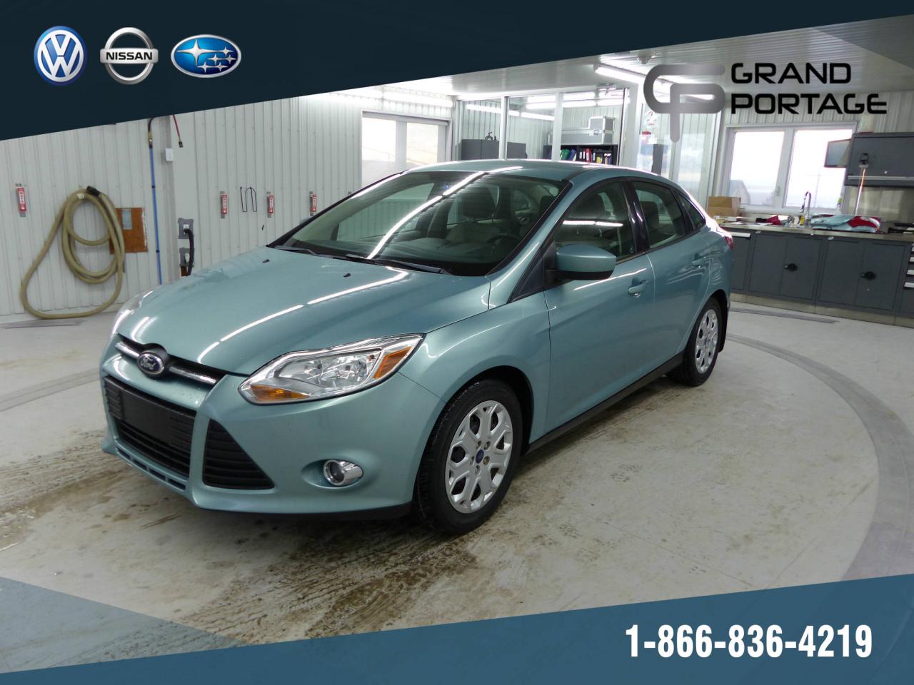 Used 2012 Ford Focus SE 2.0L + AUTO + VITRES + AC + SUPER ÉCO for sale in Rivière-Du-Loup, QC