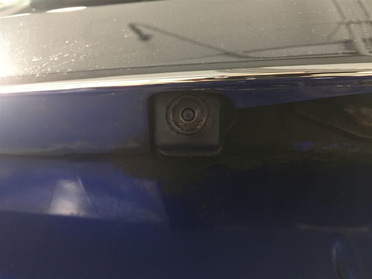 663800