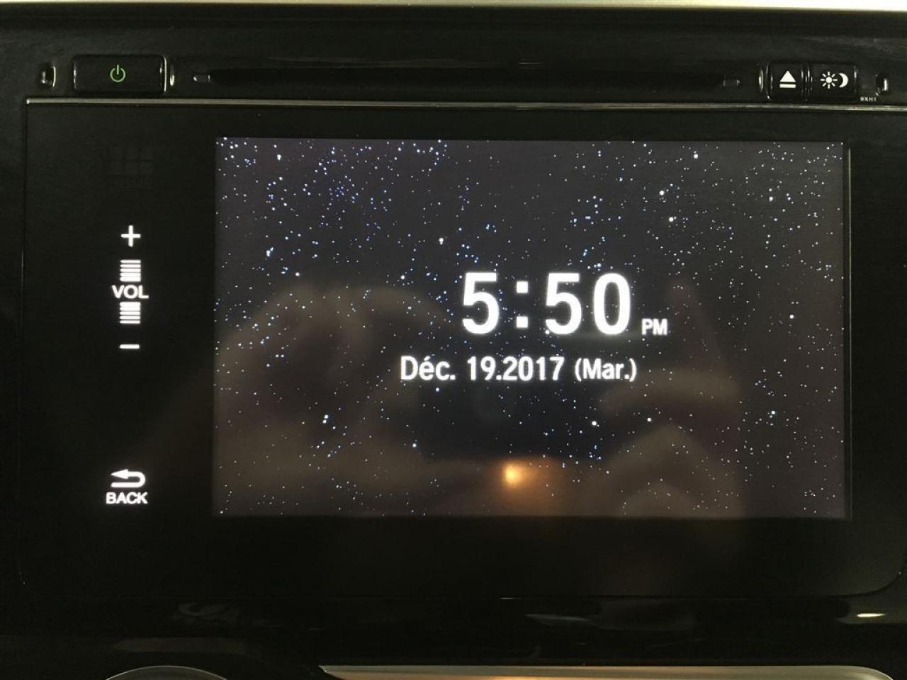 663800