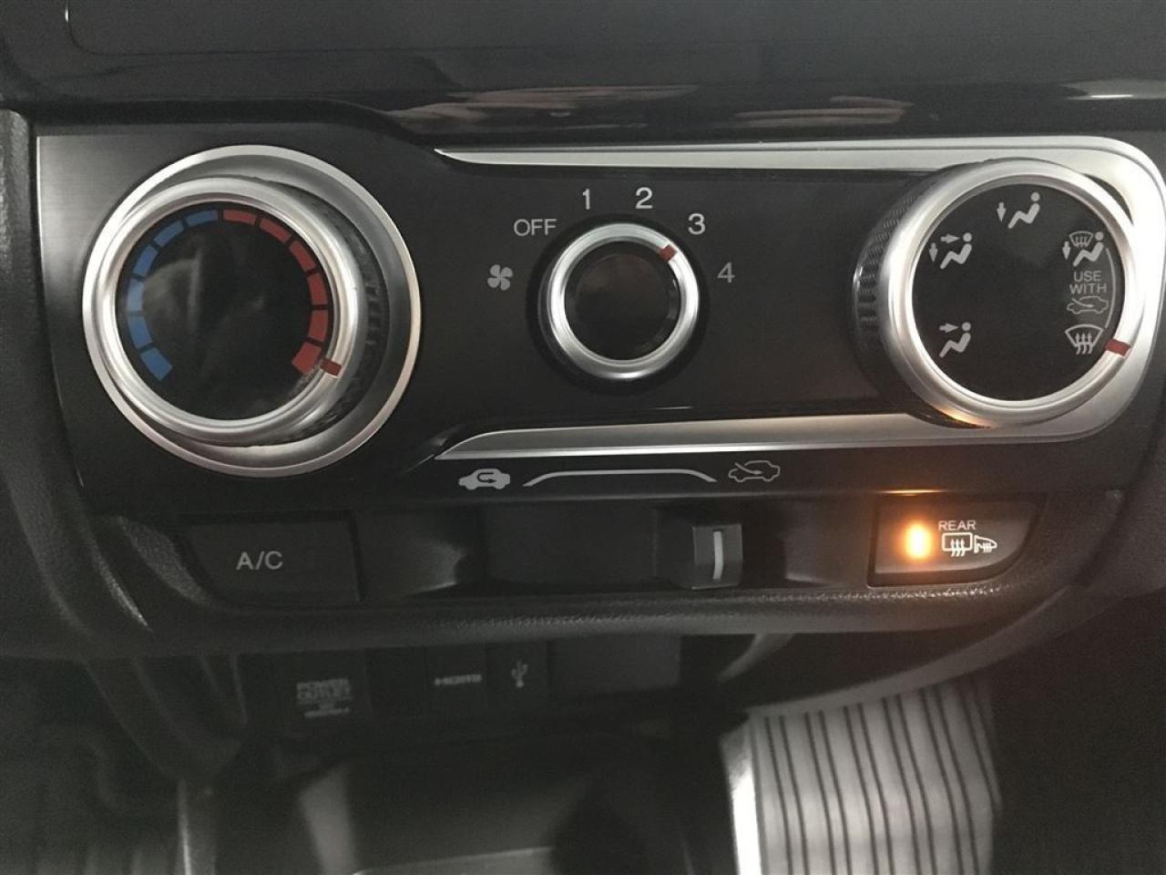663800