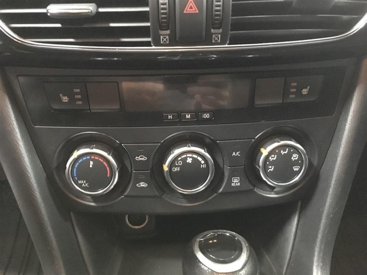 663810
