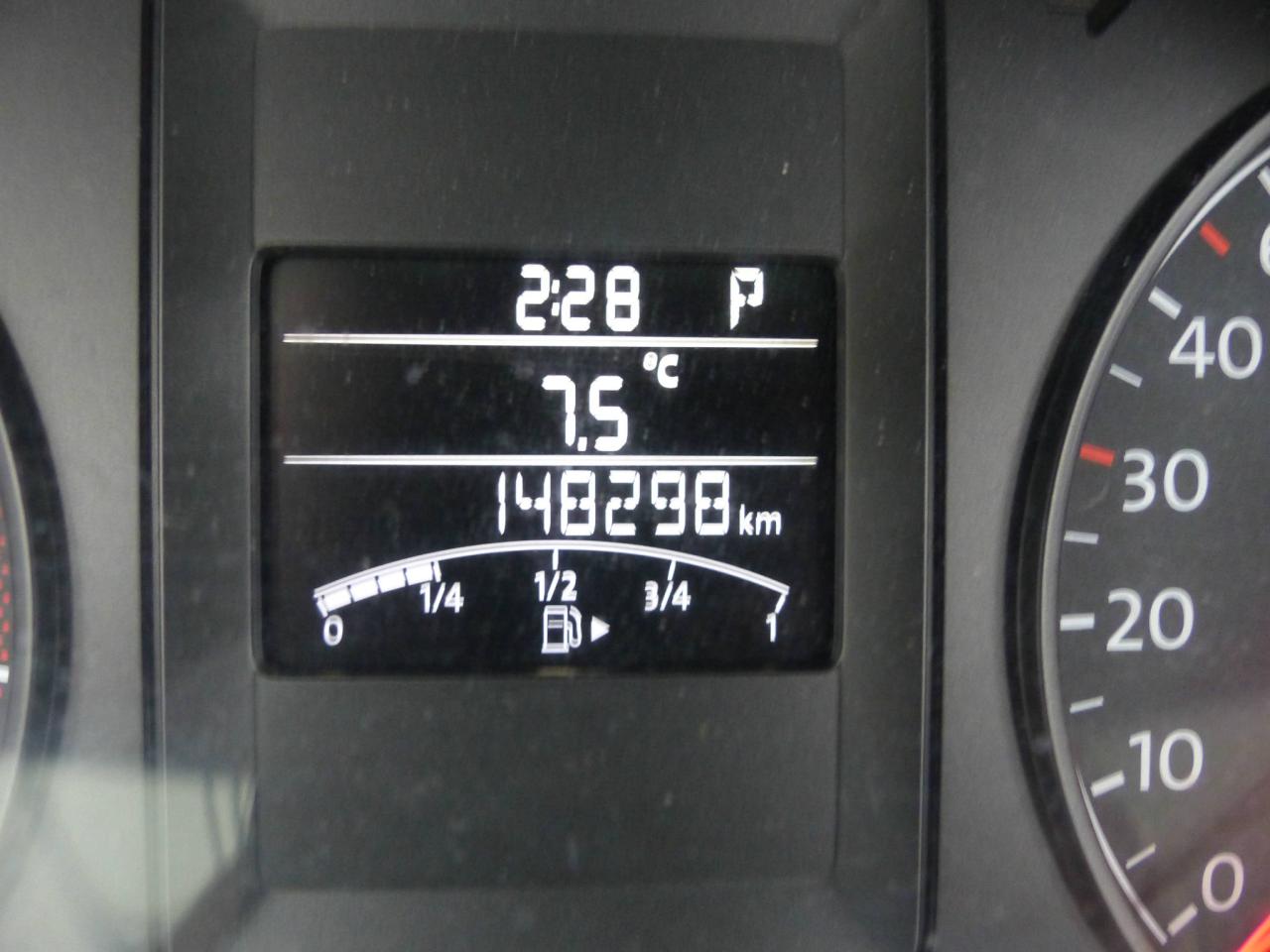 663812
