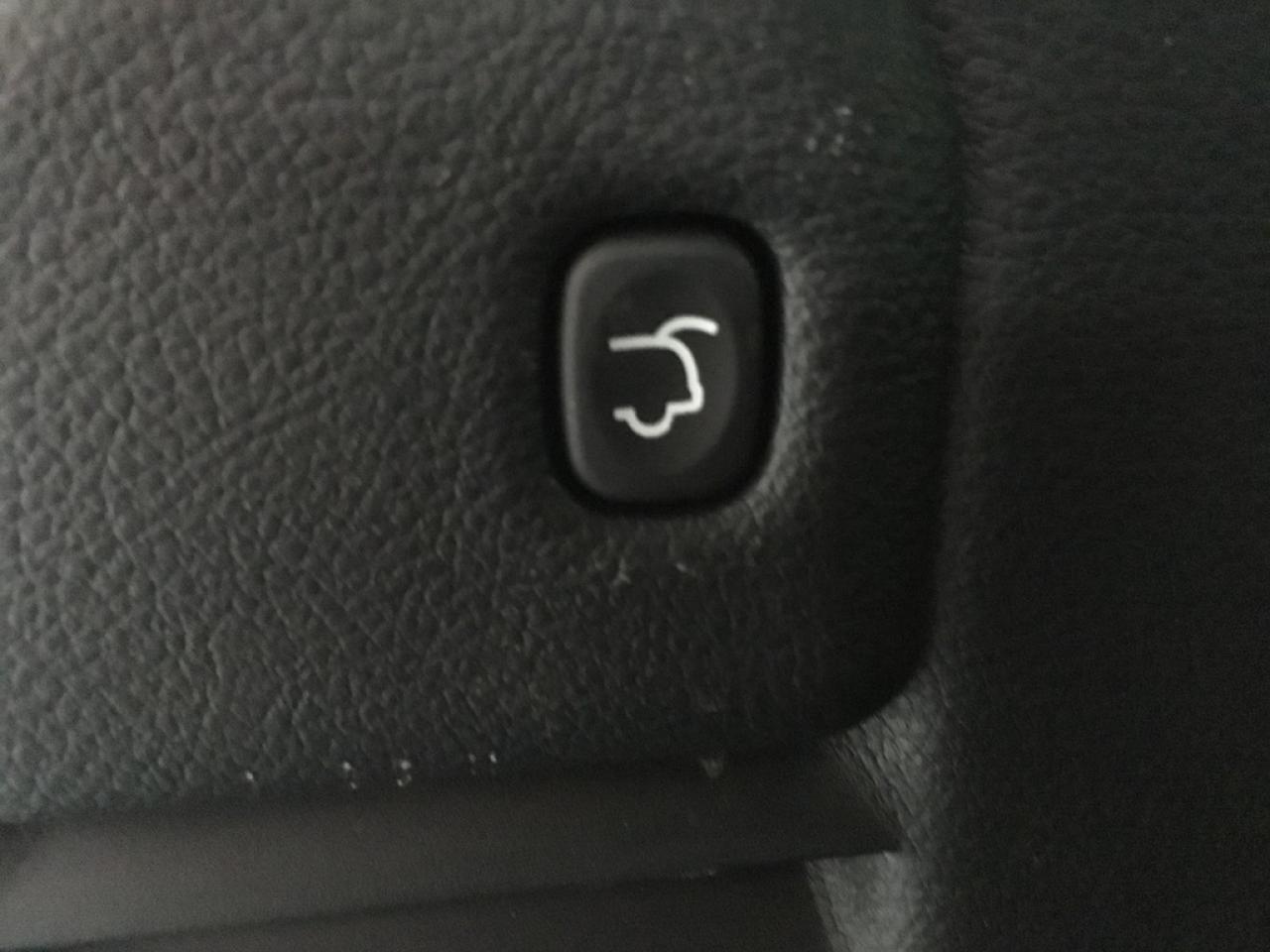 663814