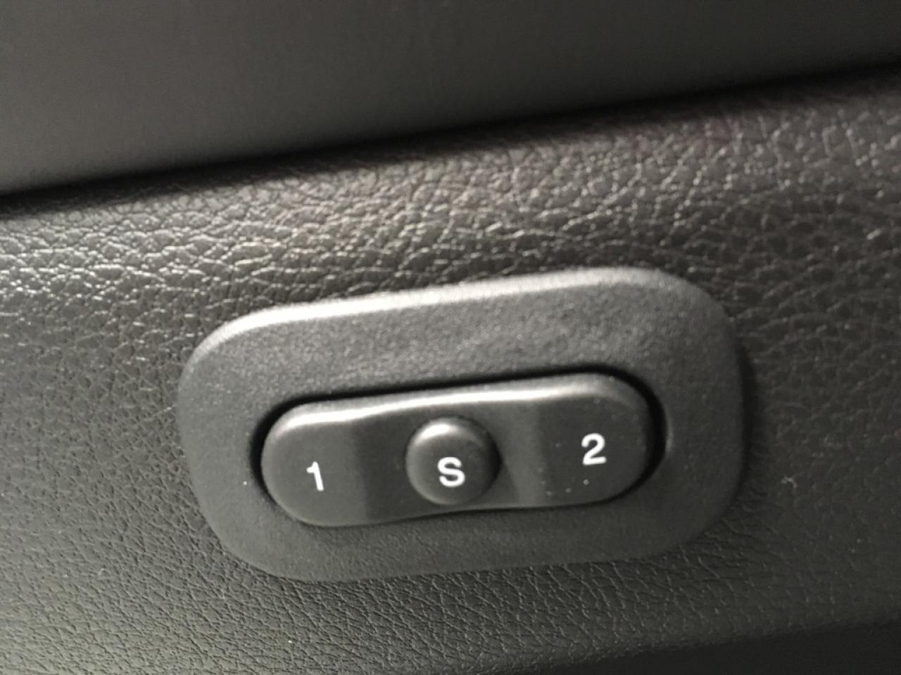 663814