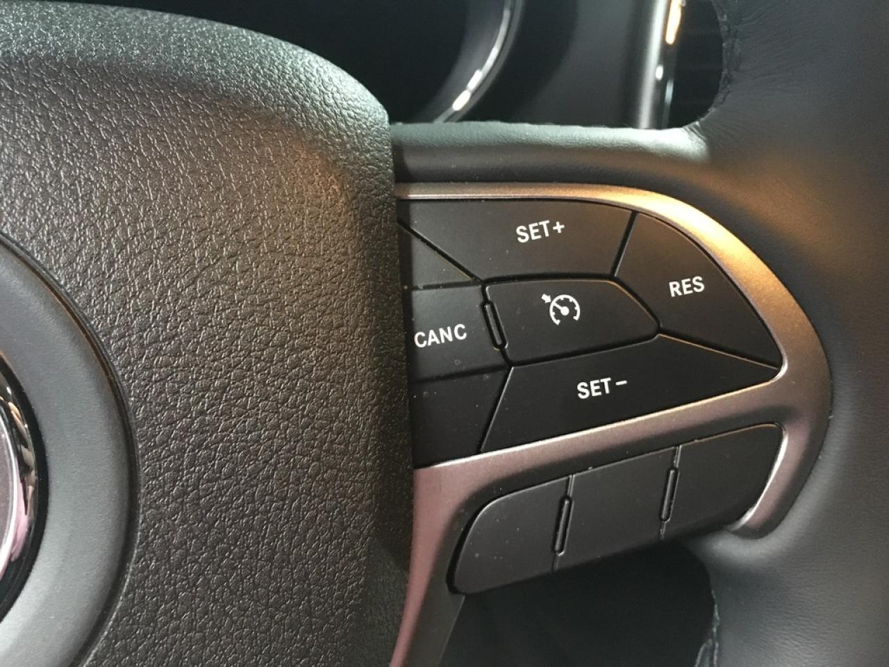 663814