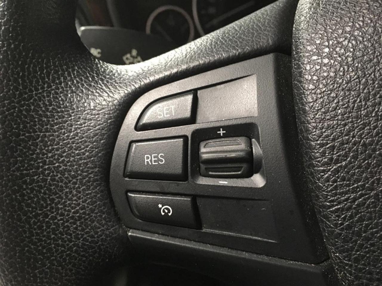 663825