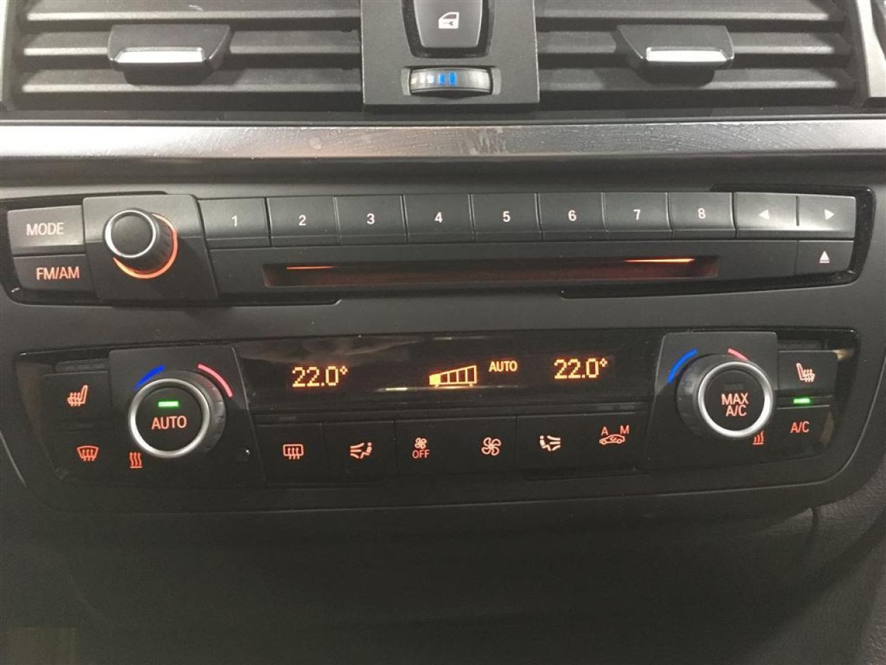 663825