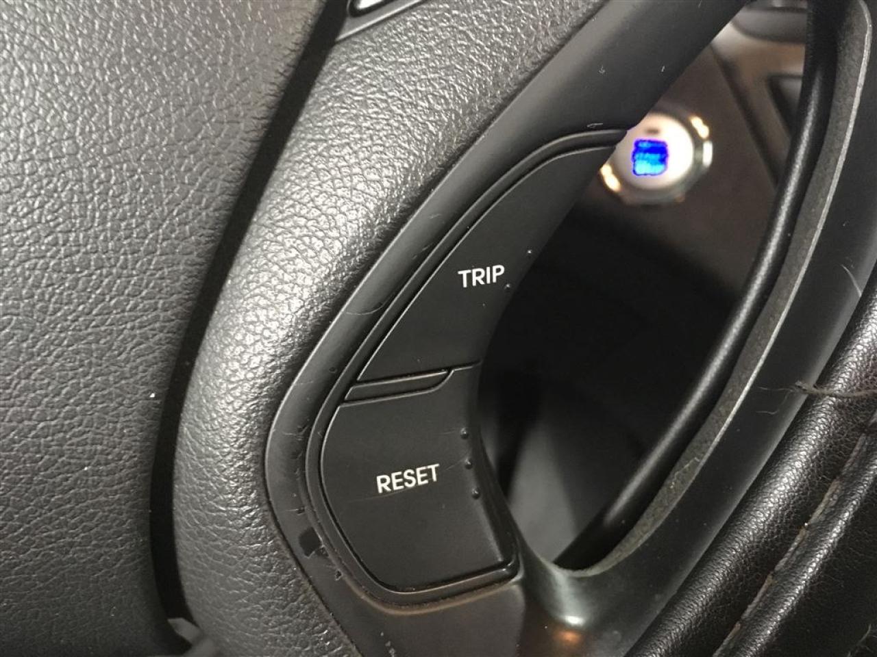 663829