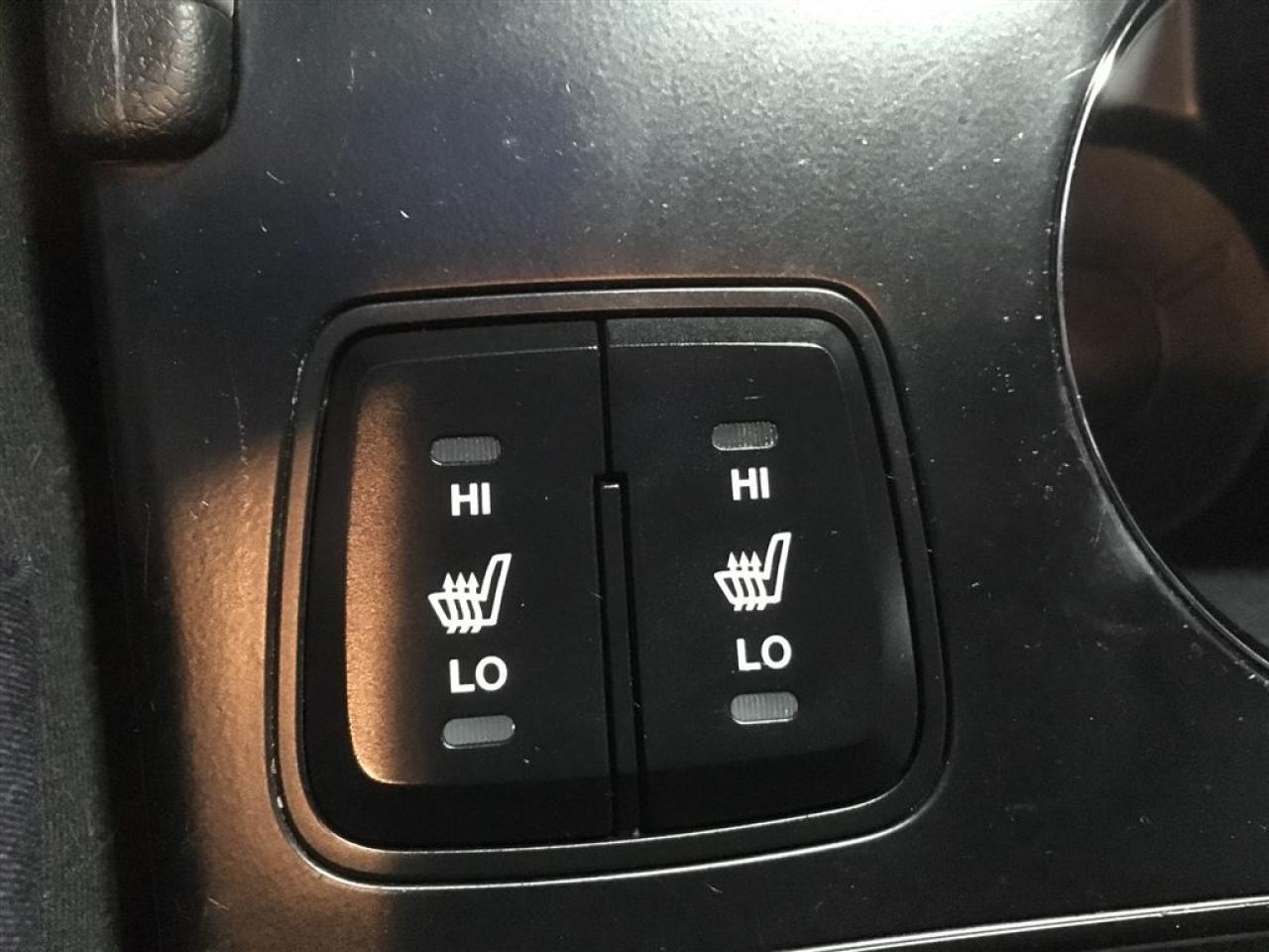 663829