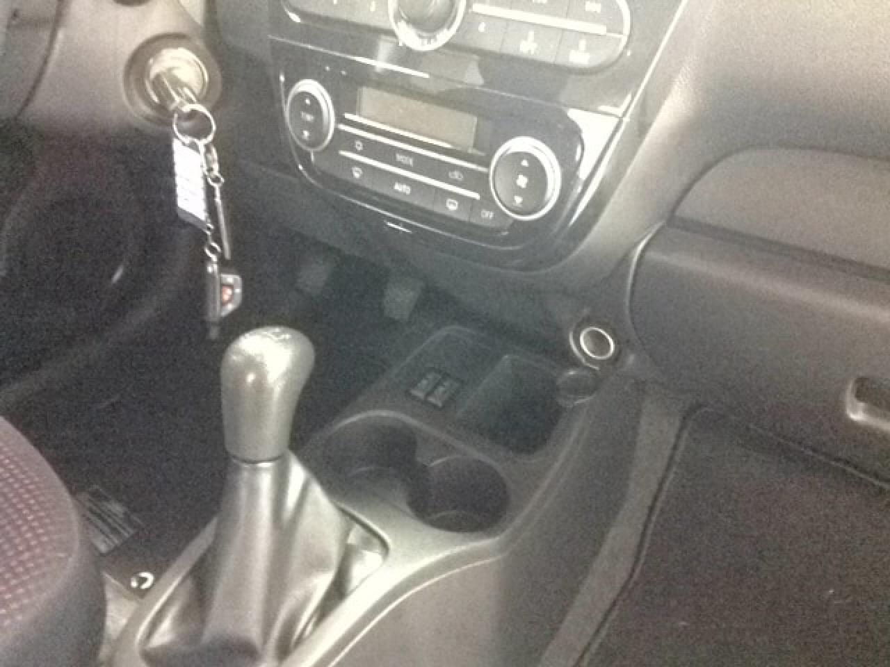 663852