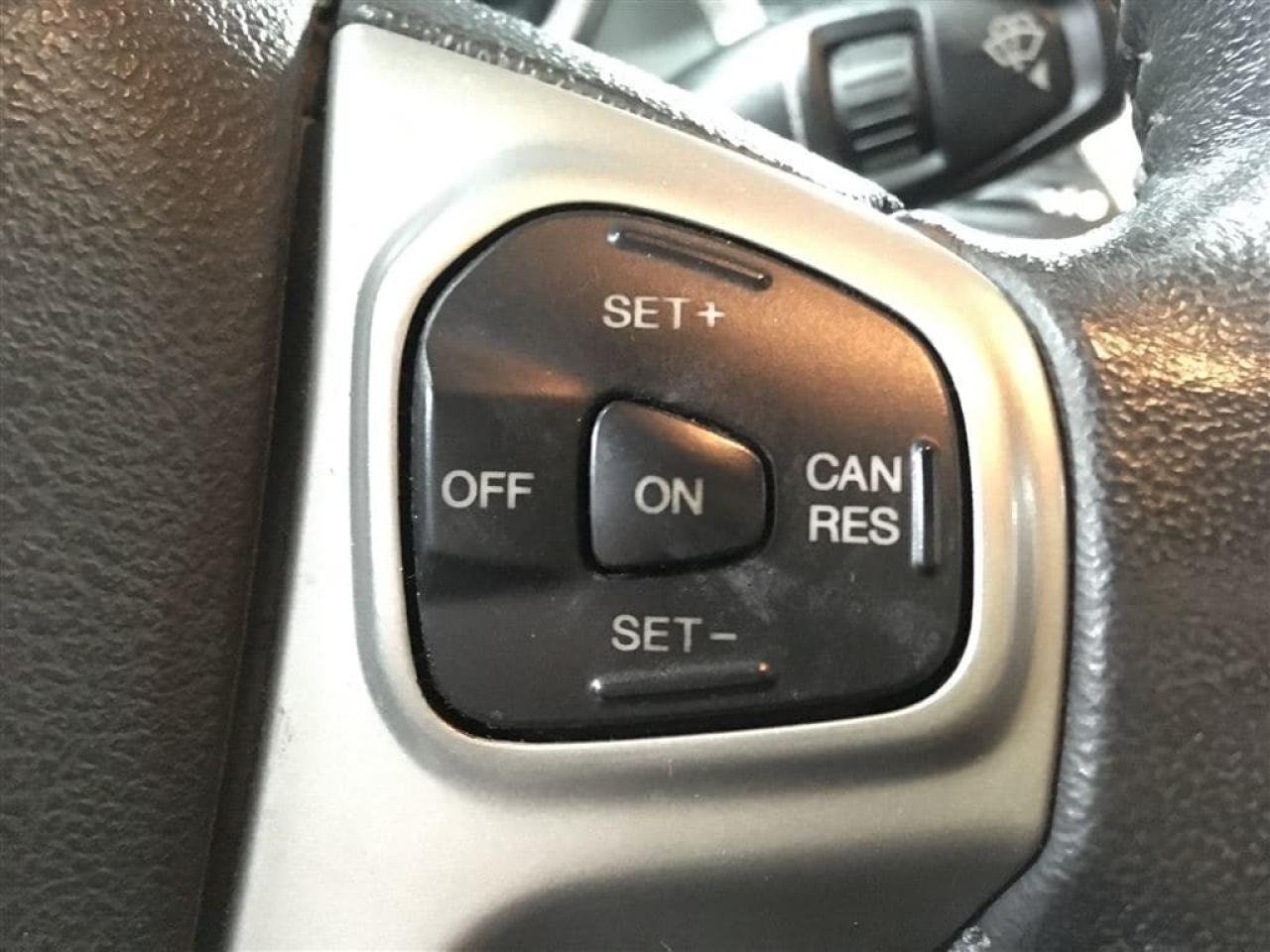 663864