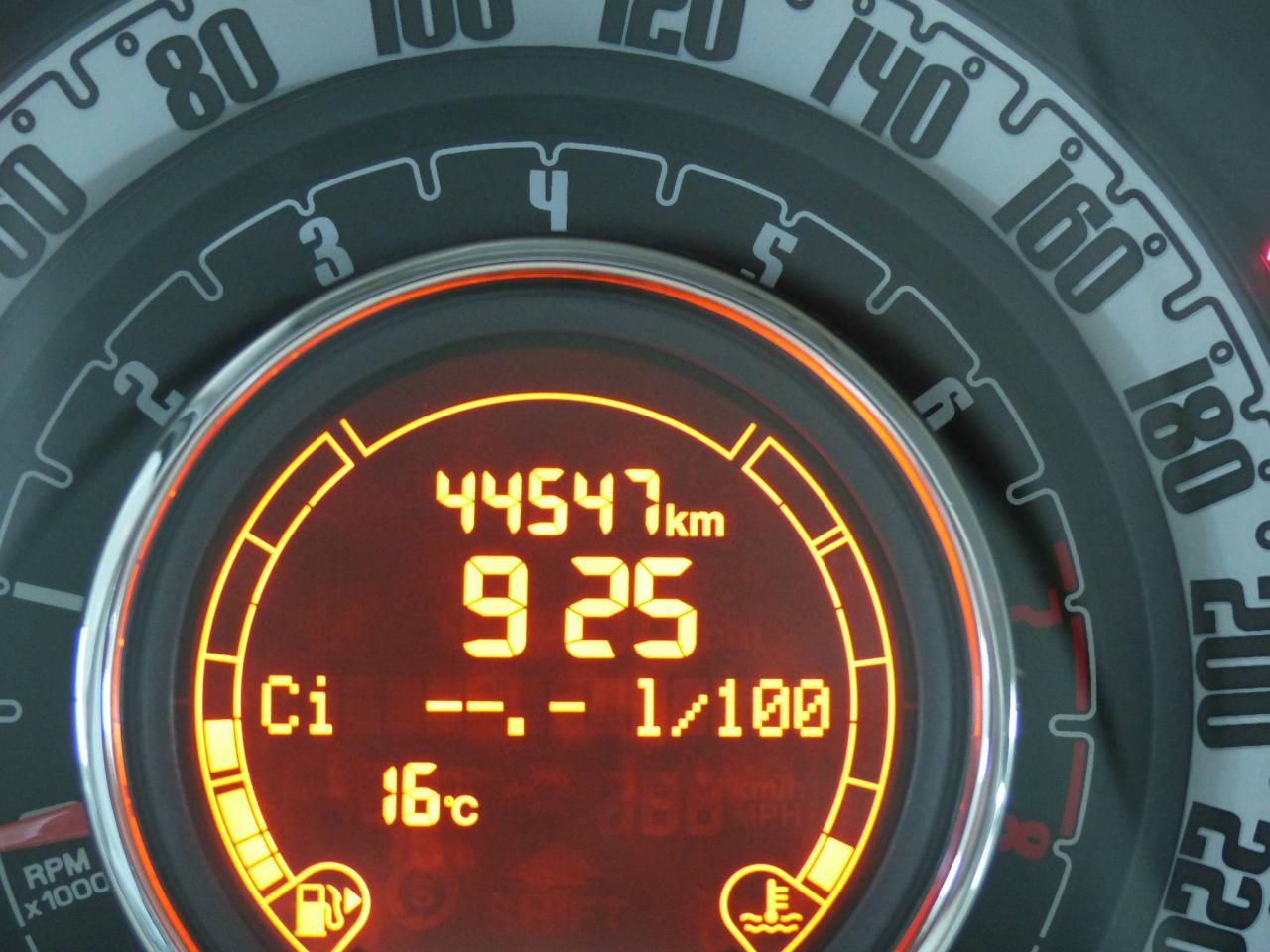 663872