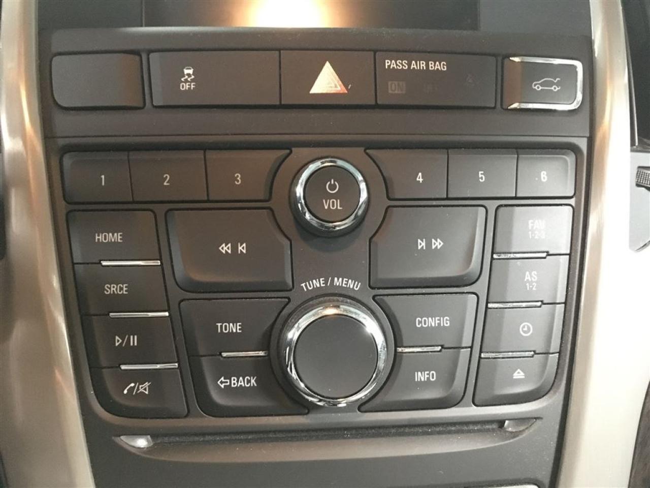 663878