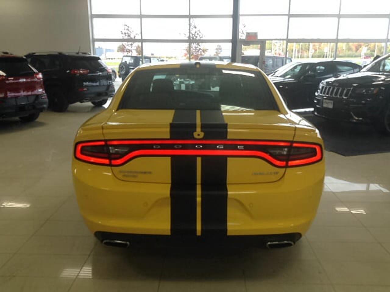 663880.11671301