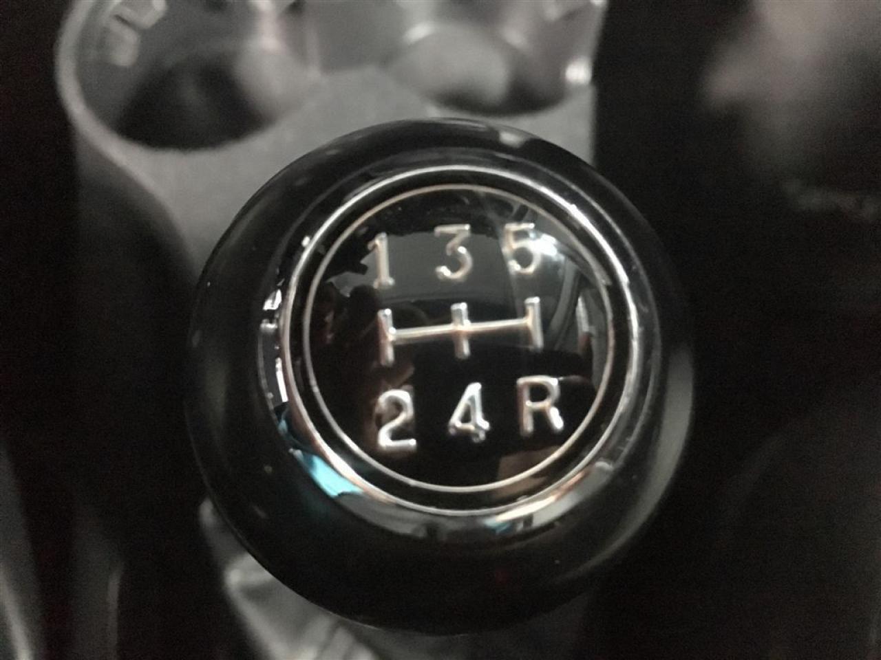 663886