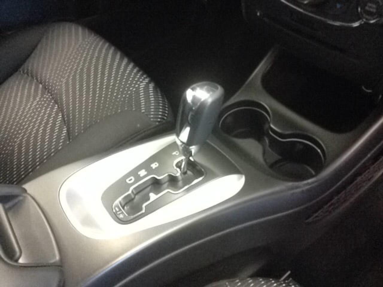 663911
