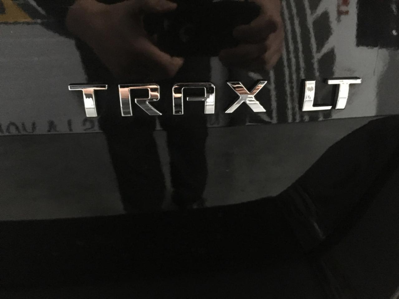 663923