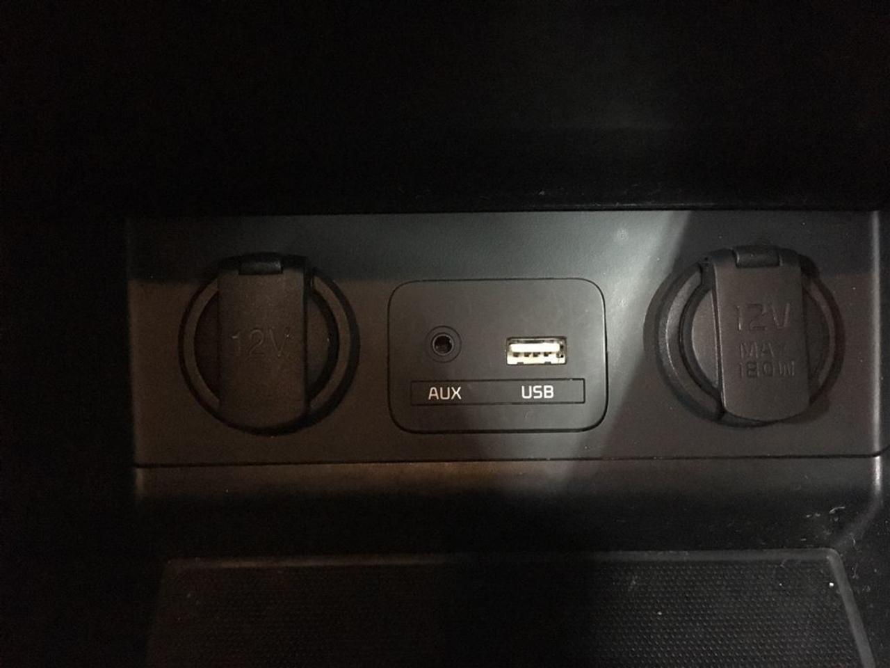 663928.11672047