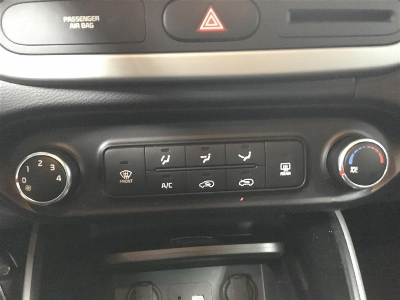 663928
