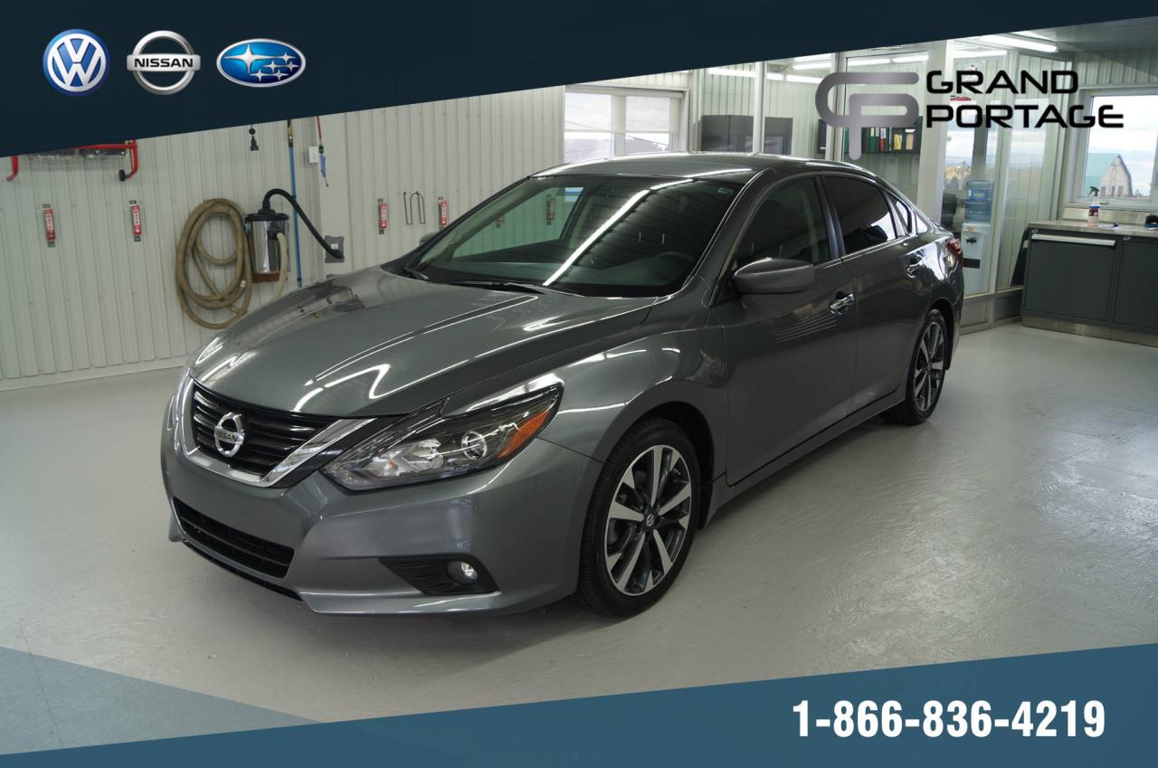 Used 2017 Nissan Altima SR 2.5L + AUTO + MAGS + CAMÉRA + AC + CR for sale in Rivière-Du-Loup, QC