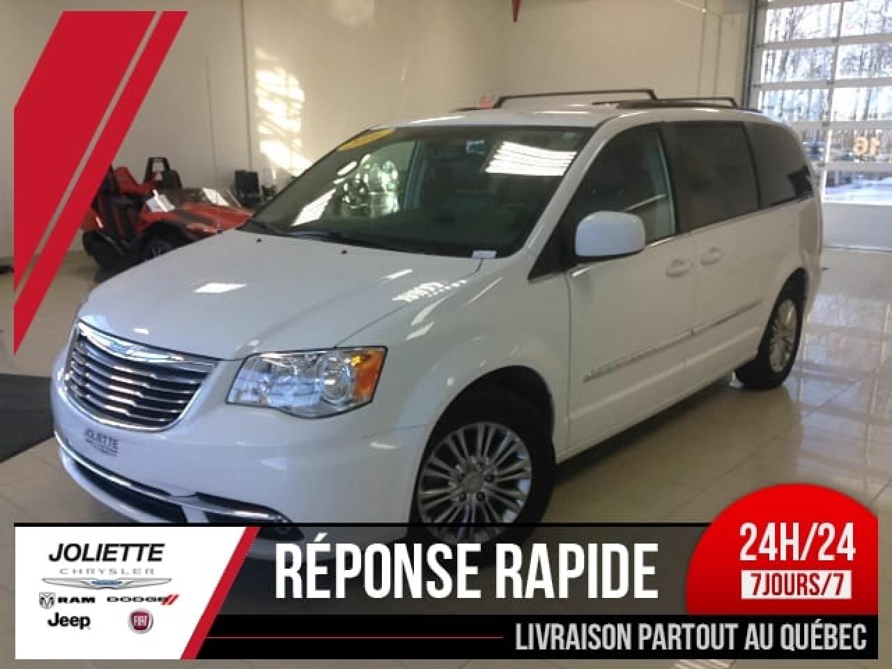 Used 2016 Chrysler Town & Country Touring-L, Stow N for sale in Joliette, QC