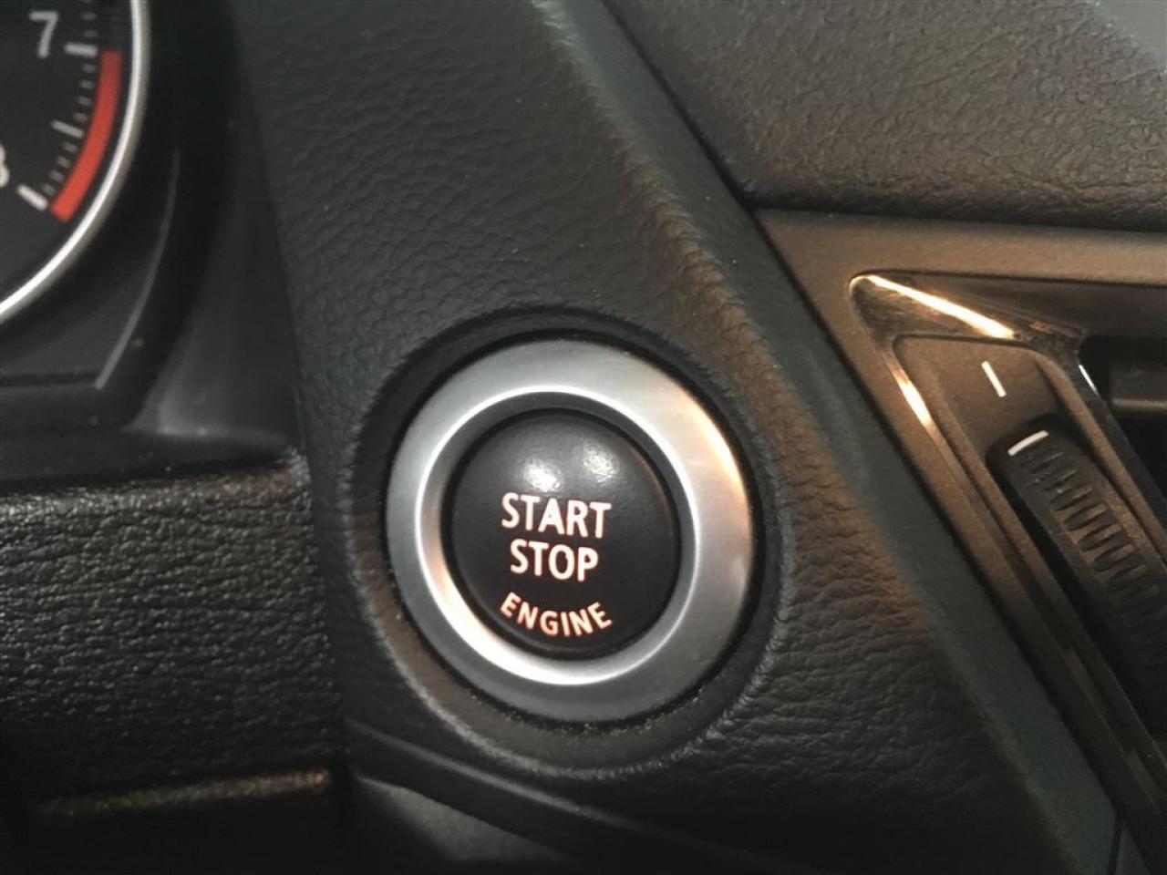663961