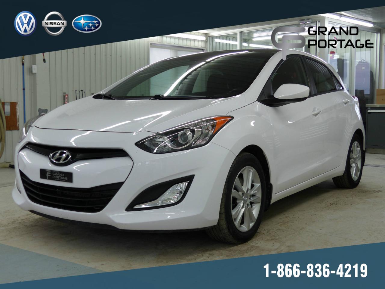 Used 2014 Hyundai ELANTRA GT GLS Hayon 2.0L + AUTO + MAGS + TOIT + VI for sale in Rivière-Du-Loup, QC