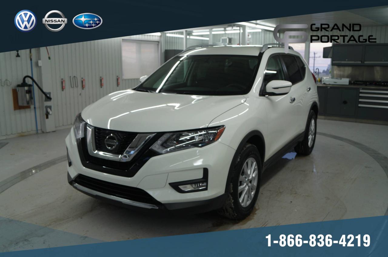 Used 2017 Nissan Rogue SV 2.5L + AWD + AUTO + MAGS + CAMÉRA + A for sale in Rivière-Du-Loup, QC