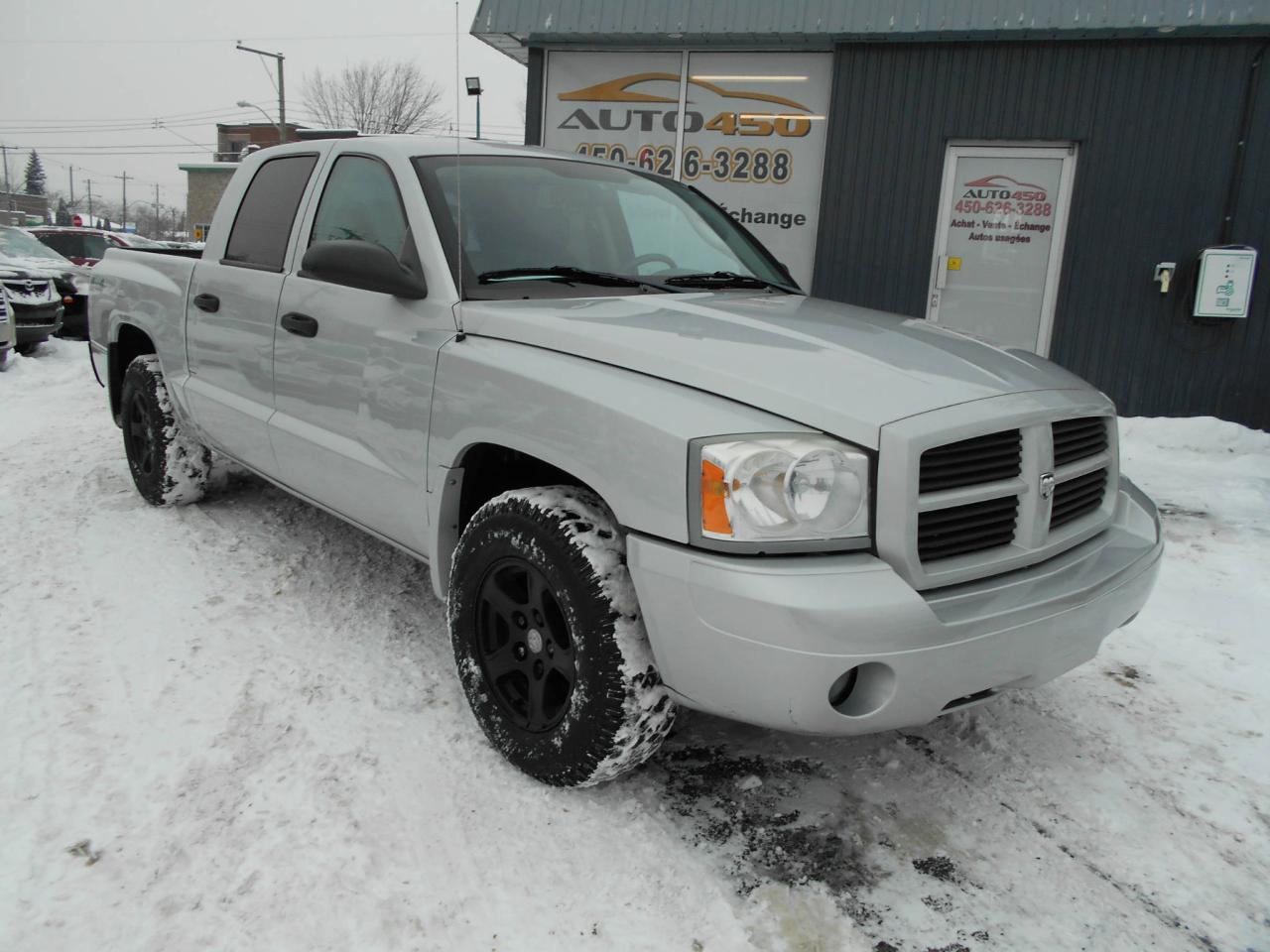 Used 2006 Dodge Dakota ***4X4***QUAD CAB***V8 MAGNUM for sale in Longueuil, QC