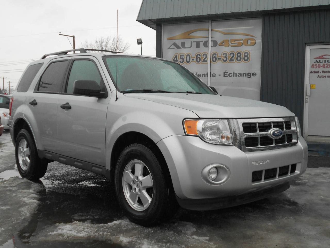 Used 2011 Ford Escape ***ATTACHE-REMORQUE/ RADIO CD/ CRUISE*** for sale in Longueuil, QC